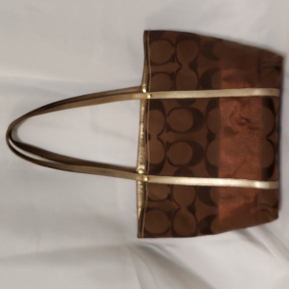Chocolate & bronze Coach shoulder purse - Picture 3 of 16